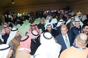 جانب من الحضور خلال افتتاح مقر مرشح الدائرة الثانية النائب السابق محمد الصقر في الصليبخات مساء امس الاول
