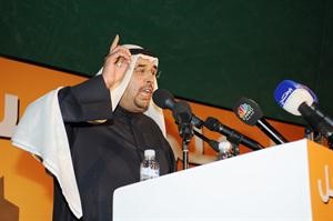 مشاري العنجري متحدثا