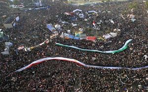 عام على «ثورة 25 يناير» في مصر: قراءة شاملة في الإنجازات والإخفاقات