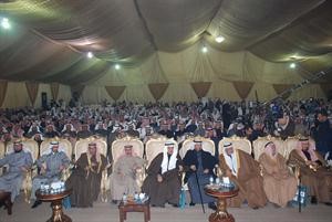ناخبو الدائرة الخامسة في مقر داحمد بن مطيع﻿