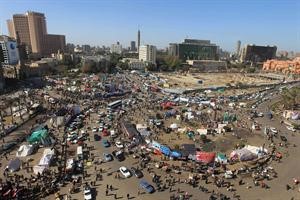 جانب من الاعتصام في ميدان التحرير امس رويترز