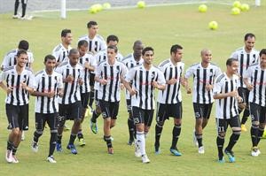 لاعبو ليبيا يسعون لتحقيق الفوز الاول منذ 30 عاما بمواجهة السنغال
