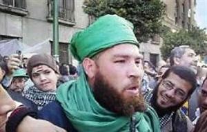 المدعي بانه المهدي في ميدان التحرير﻿