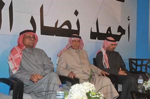 احمد الشريعان متوسطا مشاري العصيمي وخالد الطاحوس﻿