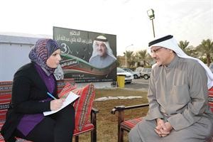 مرشح الدائرة الثالثة خليل ابل متحدثا للزميلة دارين العلي