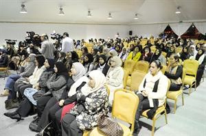 ناخبات الدائرة الثانية يستمعن لحديث نجيب الملا