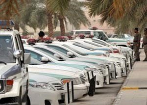 السعودية: الحكم على 3 شبان «بغسل» سيارات الشرطة لمدة ثلاثين يوماً