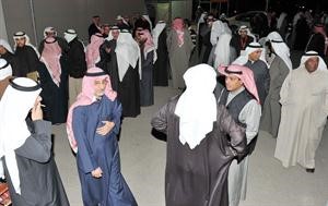 ابناء الدائرة الاولى في مقر الرومي