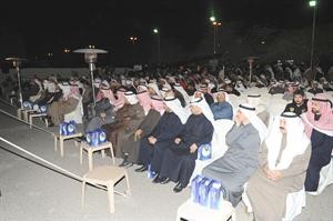 ناخبو الدائرة الثانية احتشدوا خارج مقر العبدالجادر
