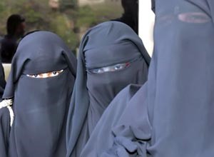 غضب بين مسلمي مقدونيا بسبب إهانة النقاب