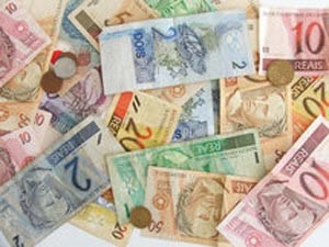 صديقة مليونير في هونغ كونغ ترث ثروته دون أبنائه الـ 16