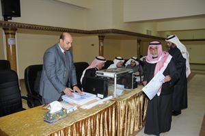 نعم للكويت من كبار السن
