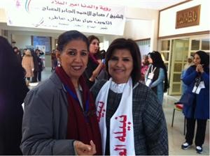 نبيلة العنجري والزميلة فاطمة حسين