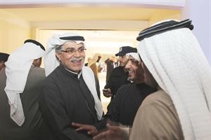 صلاح خورشيد يحيي مؤيديه