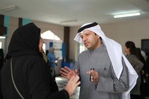 مرشح الخامسة فيصل الكندري في احدى اللجان