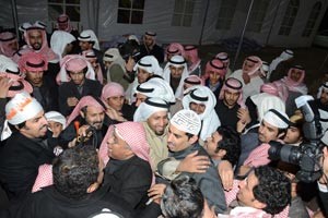 الطاحوس يتلقى التهاني بعد فوزه