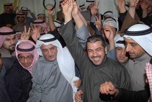 الدقباسي والمويزري ايد واحدة﻿