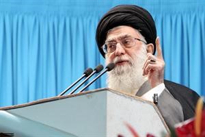 المرشد الاعلى للجمهورية الاسلامية اية الله علي خامنئي خلال الخطبة التي القاها بمناسبة ذكرى قيام الثورةاپ﻿