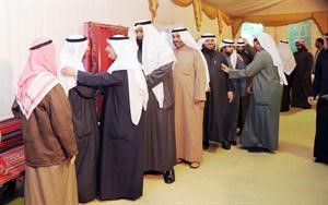 ابناء الدائرة يهنؤن الدلال