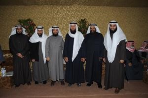 احمد الهيفي والزميل ضاري المطيري يقدمان التهاني

