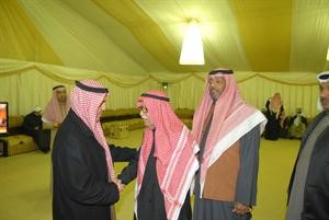الطريجي يتلقى التهاني من ابناء الدائرة