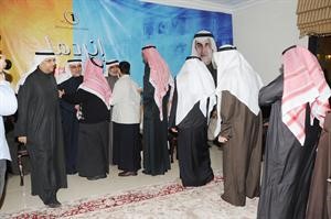 احمد لاري وعدنان عبدالصمد في استقبال المهنئين فريال حماد