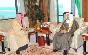 صاحب السمو الامير الشيخ صباح الاحمد مستقبلا سمو الشيخ ناصر المحمد