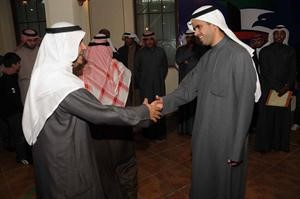 عبدالله الملا يهنئ﻿