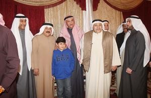 النائب عدنان المطوع مع عدد من المباركين
