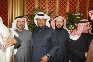 عبدالله البرغش والصيفي مع ابناء الدائرة الخامسة اسامة ابو عطية
