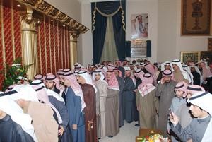 جموع من ابناء الدائرة الخامسة تهنئ
