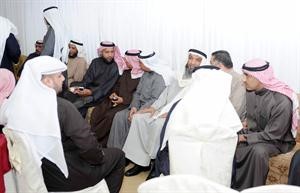 من الحضور في مقره الانتخابي﻿