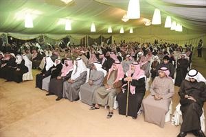 جانب من الحضور في مقر البراك 	سعود سالم﻿