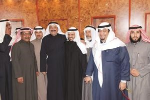  حديث باسم مع ابناء الدائرة
