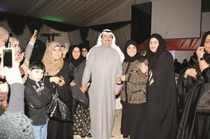 علي الراشد متوسطا عددا من ناخبات الدائرة الثانية	﻿
