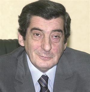 ايلي الفرزلي
