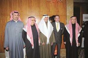 احمد بهبهاني وعلي بهبهاني وعادل بهبهاني في بداية الاحتفال