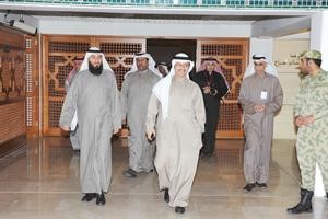 شايع الشايع اثناء خروجه من بهو الامانة العامة﻿