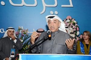 دشتي متحدثا لناخبات الاولى
