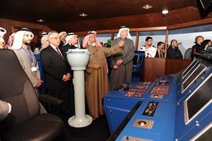 دعبدالرزاق النفيسي خلال جولته في المجمع﻿