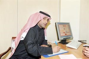 جبر الحزمي يسجل ترشيحه
