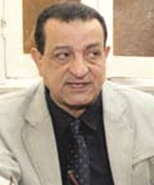 مدحت ابوالعز شبيه مبارك