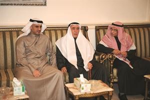 فيصل اليحيى واحمد الزايد وبدر الزايد
