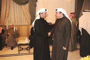 مشعل الزايد مستقبلا رئيس التحرير الزميل يوسف خالد المرزوق