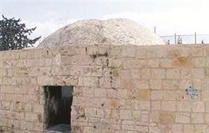 قبر النبي يوسف في نابلس﻿