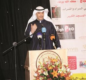 وجميل الصانع متحدثا عن مناقب والده المرحوم باذن الله عبدالرزاق الصانع﻿