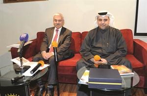 ماضي الخميس ودعدنان شهاب الدين خلال الندوة
