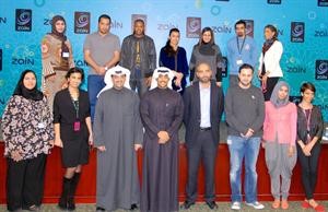 الخشتي والوزان يتوسطان فريق عمل كويتي وافتخر﻿