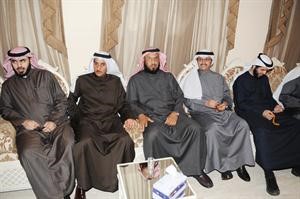 د عادل الدمخي وشايع الشايع وفلاح الصواغ ومناور نقا واسامة المناور 