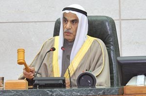 مطرقة الرئاسة بيد رئيس مجلس الامة احمد السعدون 	متين غوزال﻿
